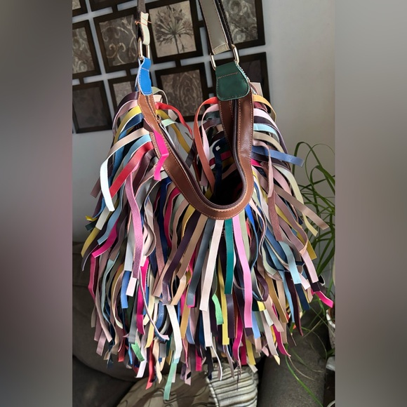 Beautiful leather multicolor fringe zip top shoulder/crosby - Picture 11 of 16